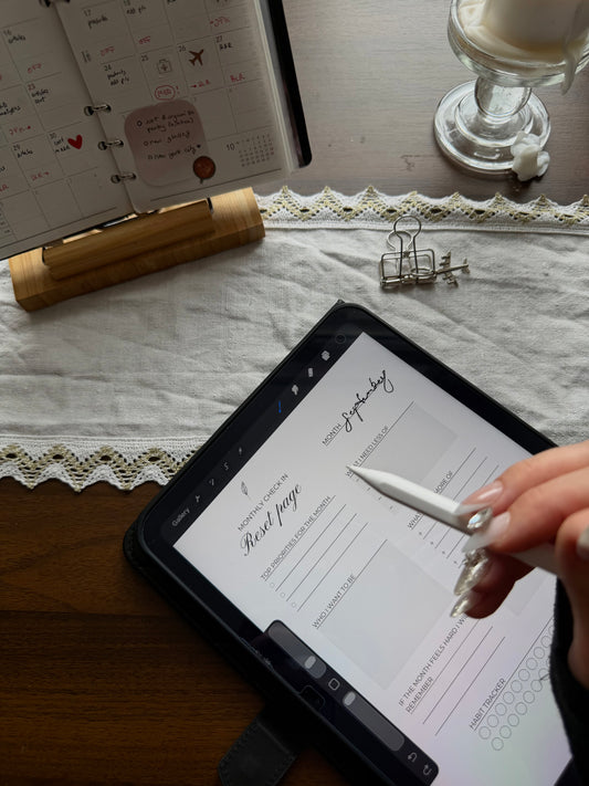 Reflections & Rituals - A Digital Planner for Daily, Weekly & Monthly Growth